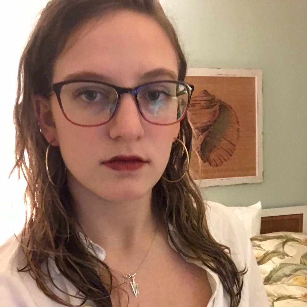 Meet your Posher, Daniella